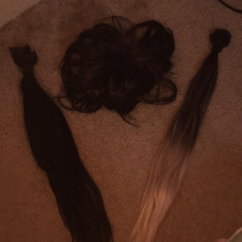 Hair extensions tape in 16” INH Sammy bun
